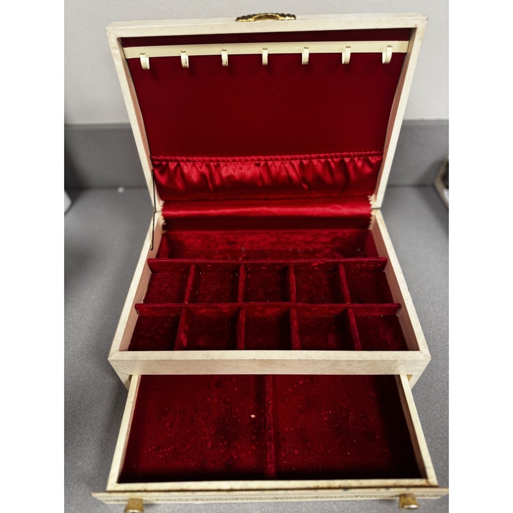 Vintage Mele Jewelry Box Creme Leather Gold Embossed Hollywood Regency MCM